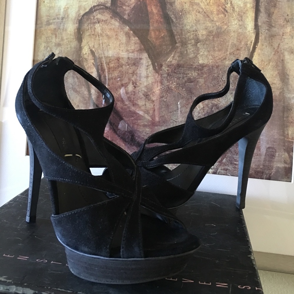 BCBG Max Azria heels